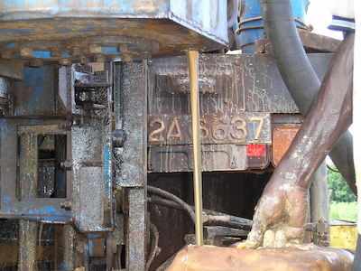 井戸堀機材修繕(1)_050821