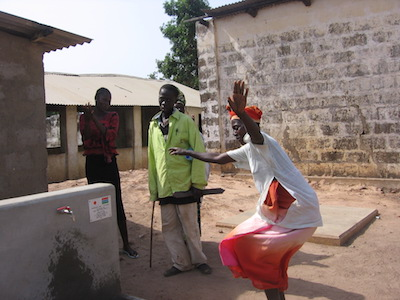 第3期引渡し時(6)女たちの踊り_071211