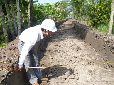 091209_道路工事施工をチェック_091209