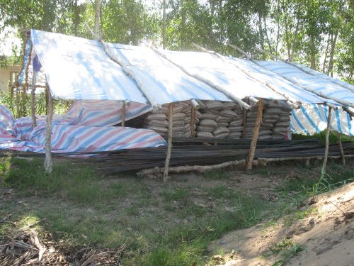 91218_小学校_セメント置き場_91218