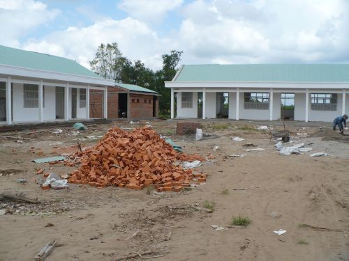 091224_最大小学校_トイレ施工中091224