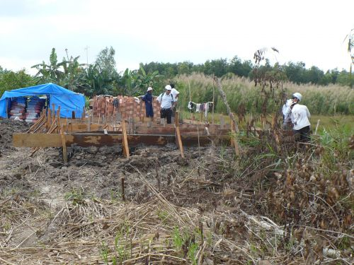 100415_森林監視基地_材料置き場チェック_100415