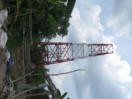 100428_森林監視基地_火災監視鉄塔施工中_100428