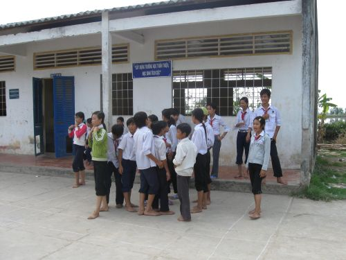 100428_既存小学校の生徒たち(2)_100428