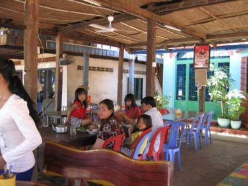 140820_地方サイトランチ所の子供たち_140820_コピー