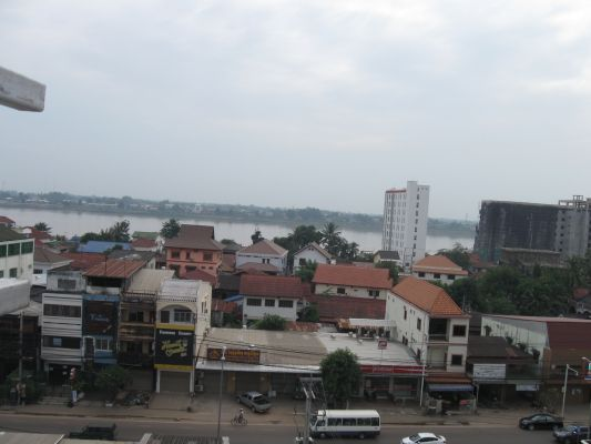 171105_アパートから見たメコン悠久の流れ(3)_171105